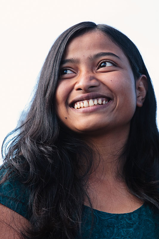  Young girl of the Kashi tribe